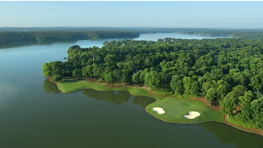 Known for its warm water due to a nearby power plant, Lake Sinclair offers excellent fishing conditions year-round