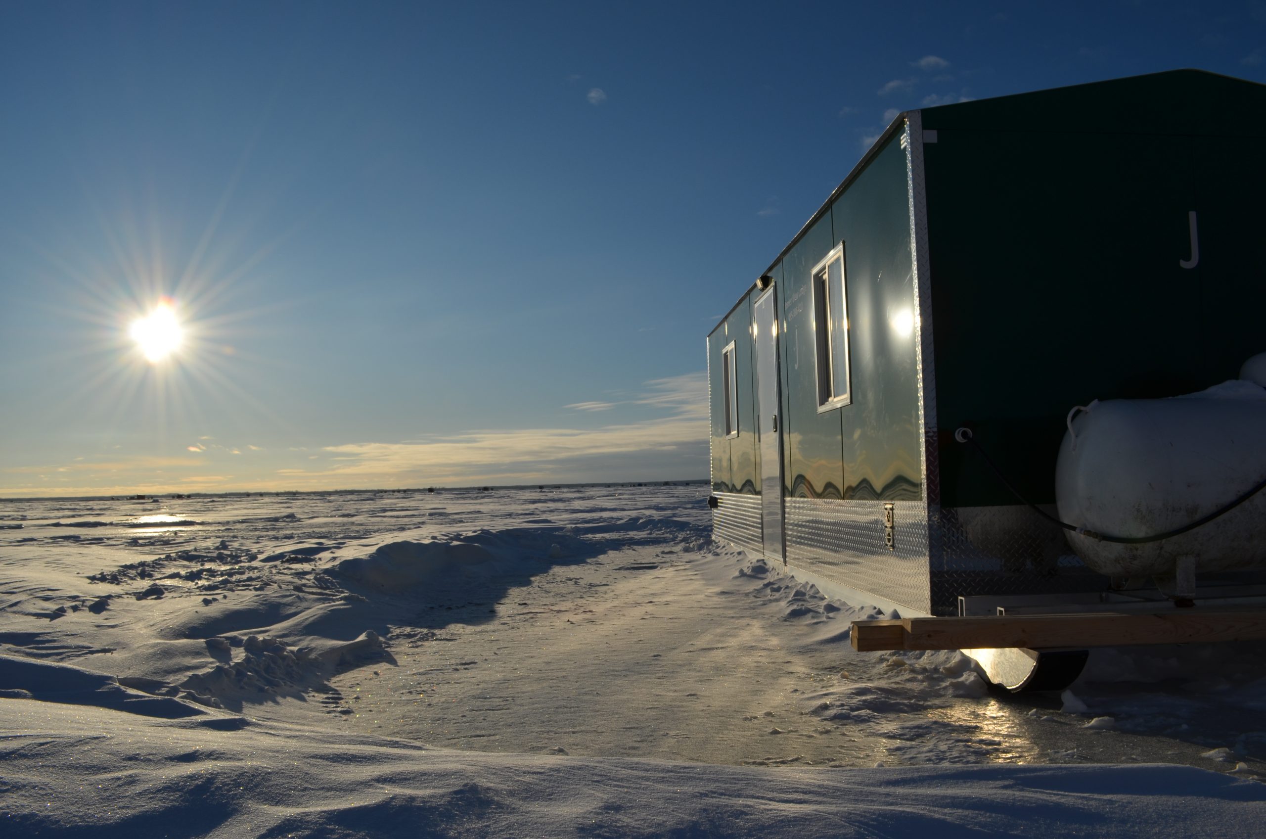 The lake is home to walleye, sauger, northern pike, and perch.