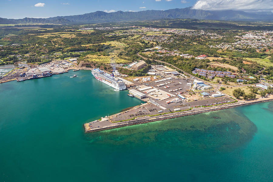 Nawiliwili Harbor is known for its excellent offshore fishing opportunities